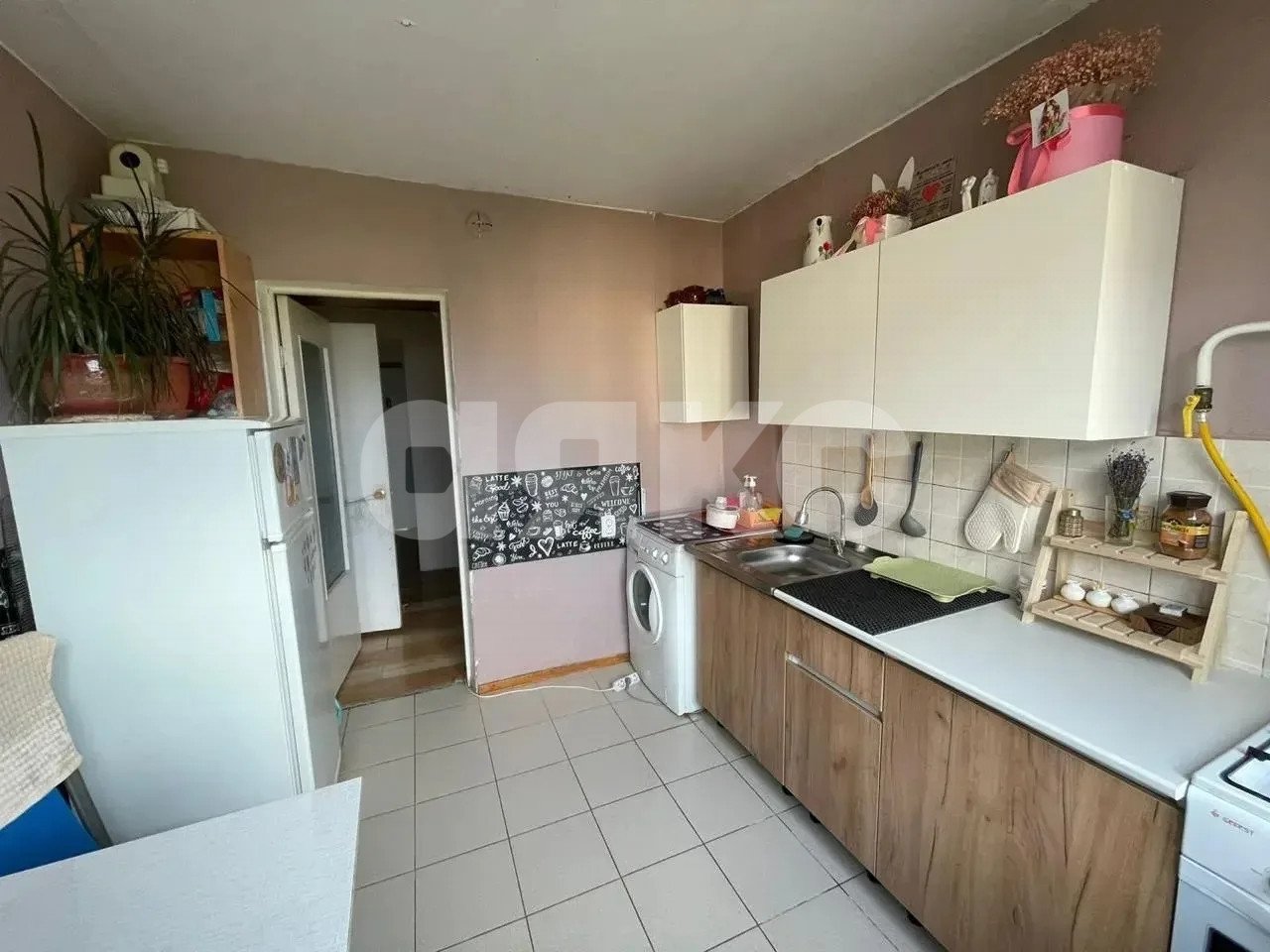 Фото №8: 3-комнатная квартира <span class="whitespace-nowrap">63 м²</span>, <span class="whitespace-nowrap">3/5 эт.</span> - Геленджик, ул. Орджоникидзе, 5Б
