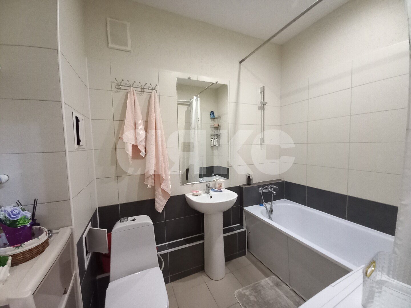 Фото №10: 1-комнатная квартира <span class="whitespace-nowrap">43 м²</span>, <span class="whitespace-nowrap">1/10 эт.</span> - Волгоград, Краснооктябрьский, мкр. ЖК Мишино, ул. Новоремесленная, 5