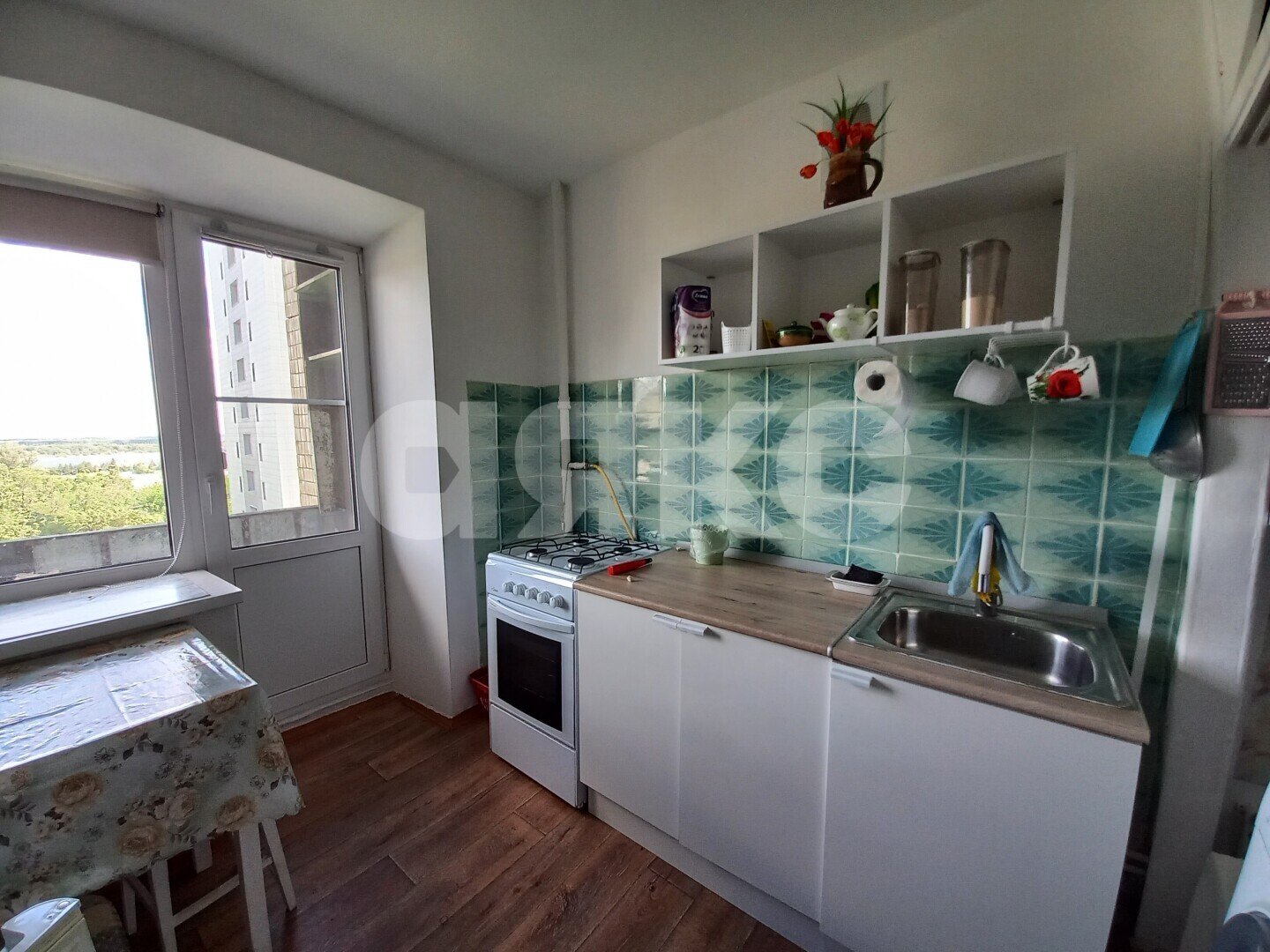 Фото №4: 3-комнатная квартира <span class="whitespace-nowrap">56 м²</span>, <span class="whitespace-nowrap">6/12 эт.</span> - Волгоград, р. Центральный, пр-кт имени В.И. Ленина, 56