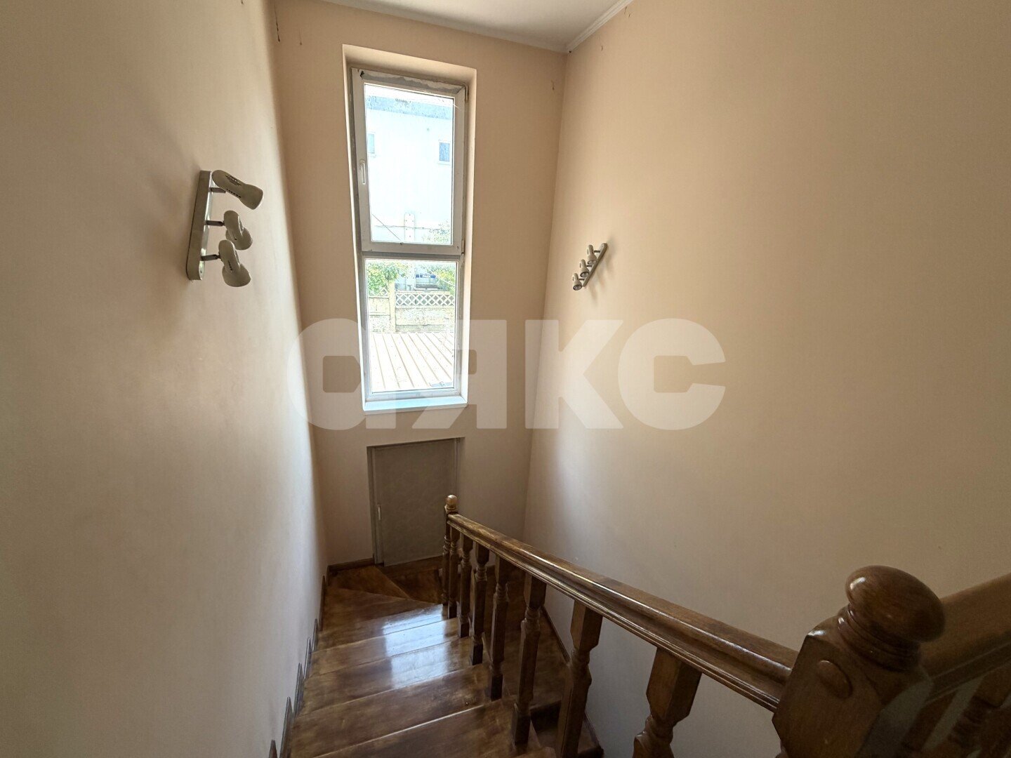Фото №10: Таунхаус <span class="whitespace-nowrap">253 м²</span> <span class="whitespace-nowrap">+ 2.37 сот.</span>, <span class="whitespace-nowrap">3 эт.</span> - Геленджик, ул. Степная