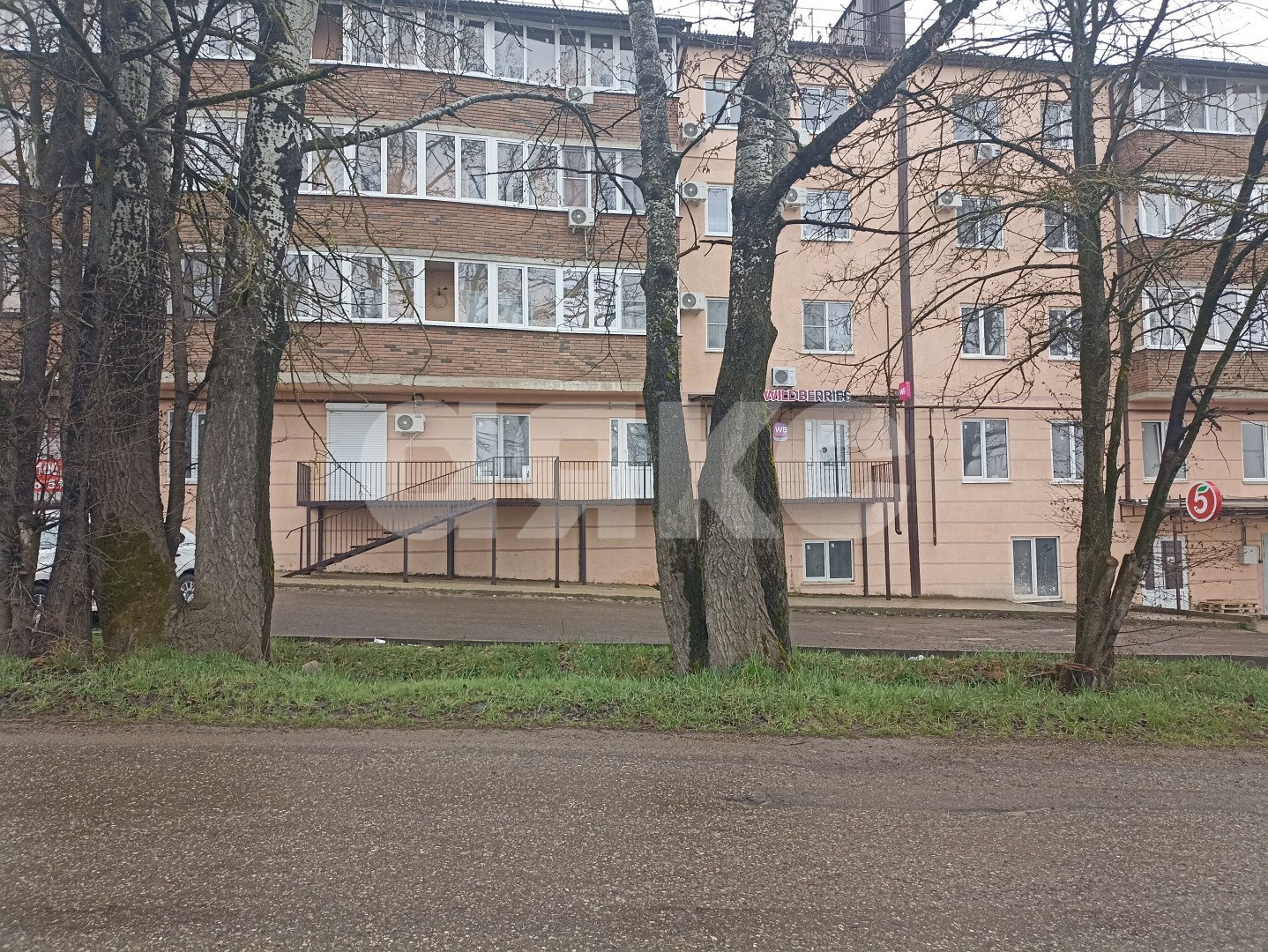 Фото №2: 3-комнатная квартира <span class="whitespace-nowrap">84 м²</span>, <span class="whitespace-nowrap">2/4 эт.</span> - Горячий Ключ, мкр. Развилка, ул. Кубанская, 34