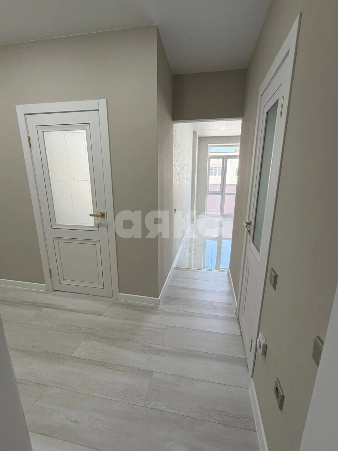 Фото №13: 2-комнатная квартира <span class="whitespace-nowrap">60 м²</span>, <span class="whitespace-nowrap">8/8 эт.</span> - Горячий Ключ, мкр. Администрация, ул. Рябиновая, 2Бк2