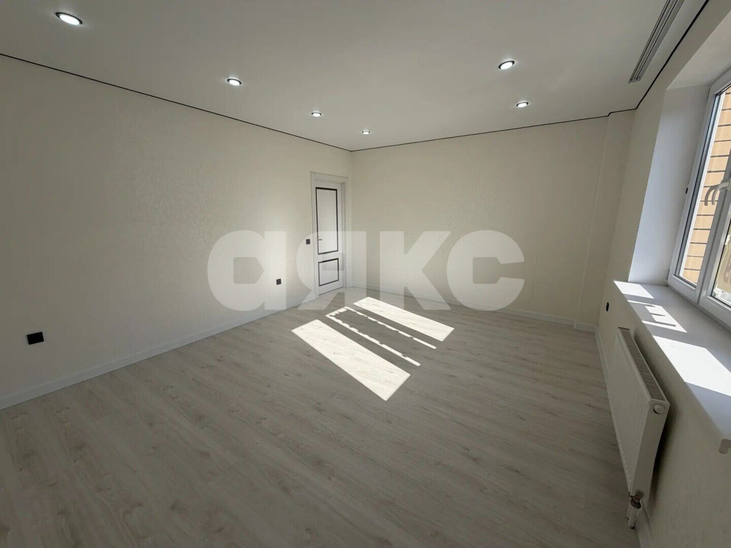 Фото №2: 2-комнатная квартира <span class="whitespace-nowrap">54 м²</span>, <span class="whitespace-nowrap">3/10 эт.</span> - Горячий Ключ, мкр. Курортная Зона, ул. Ленина, 147А