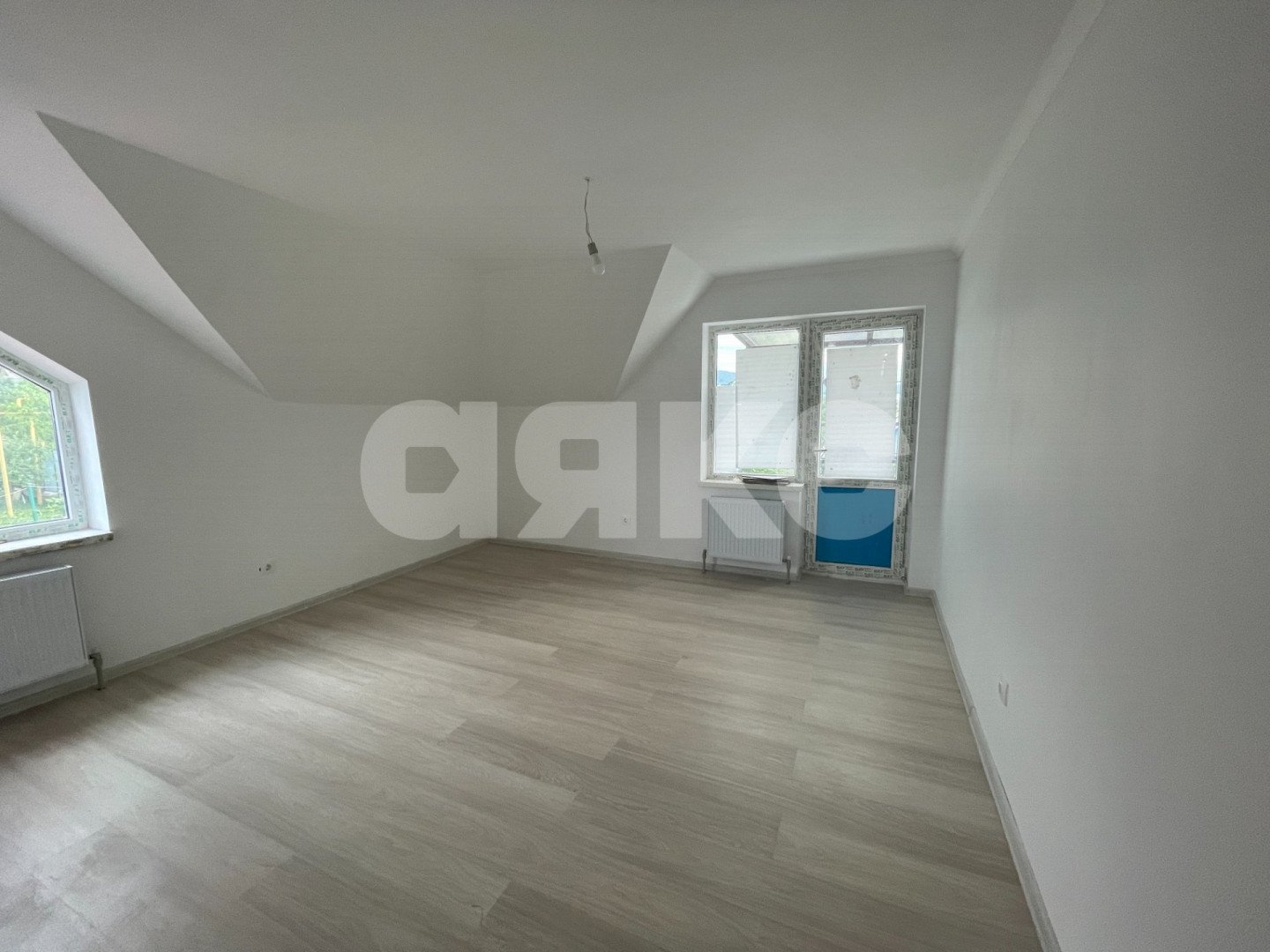 Фото №5: Дом <span class="whitespace-nowrap">150 м²</span> <span class="whitespace-nowrap">+ 4.5 сот.</span>, <span class="whitespace-nowrap">2 эт.</span> - Горячий Ключ, мкр. Администрация, пер. Чехова