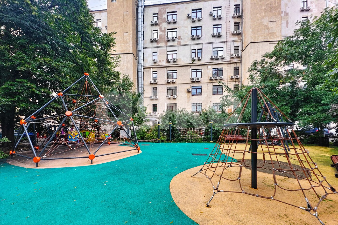 Фото №31: 3-комнатная квартира <span class="whitespace-nowrap">56 м²</span>, <span class="whitespace-nowrap">4/6 эт.</span> - Москва, ул. Новослободская, 73к3