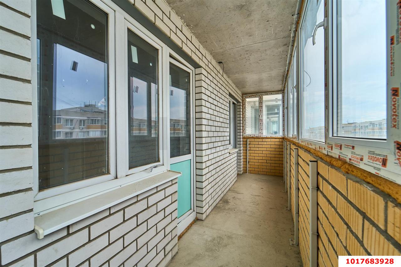 Фото №12: 2-комнатная квартира <span class="whitespace-nowrap">63 м²</span>, <span class="whitespace-nowrap">9/12 эт.</span> - Краснодар, Прикубанский внутригородской округ, Славянский, мкр. Светлоград, ул. Красных Партизан, 1/4к7