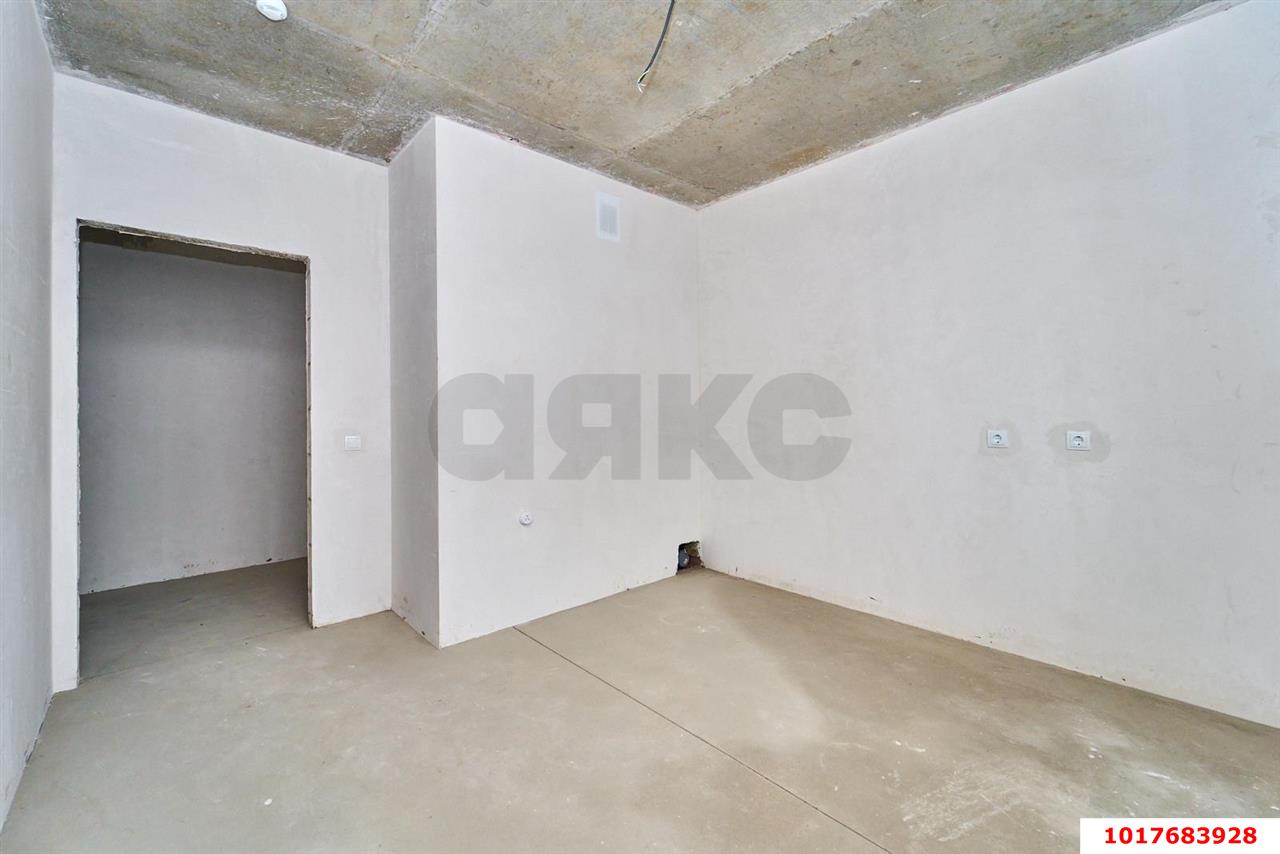 Фото №6: 2-комнатная квартира <span class="whitespace-nowrap">63 м²</span>, <span class="whitespace-nowrap">9/12 эт.</span> - Краснодар, Прикубанский внутригородской округ, Славянский, мкр. Светлоград, ул. Красных Партизан, 1/4к7