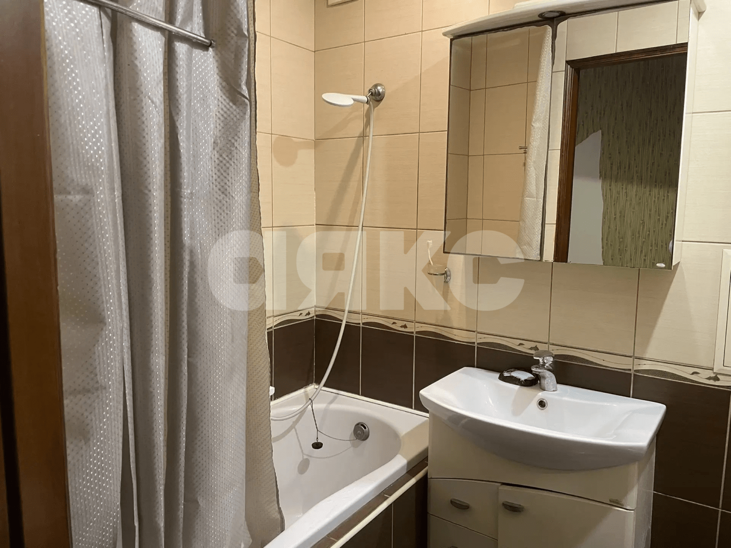 Фото №6: 2-комнатная квартира <span class="whitespace-nowrap">40 м²</span>, <span class="whitespace-nowrap">1/5 эт.</span> - Мариуполь, р. Приморский, пр-кт Строителей, 27А