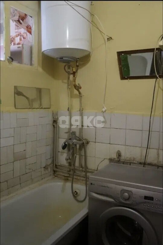 Фото №7: 3-комнатная квартира <span class="whitespace-nowrap">56 м²</span>, <span class="whitespace-nowrap">4/5 эт.</span> - Мариуполь, р. Ильичёвский, пр-кт Металлургов, 208