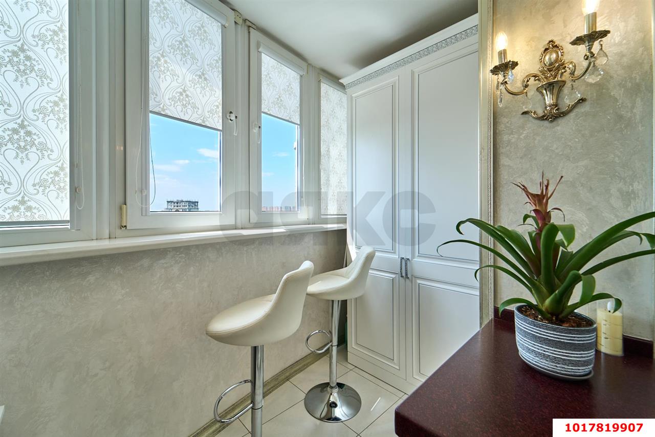 Фото №5: 3-комнатная квартира <span class="whitespace-nowrap">110 м²</span>, <span class="whitespace-nowrap">8/17 эт.</span> - Краснодар, Западный внутригородской округ, мкр. Центральный, ул. Кубанская набережная, 31/1