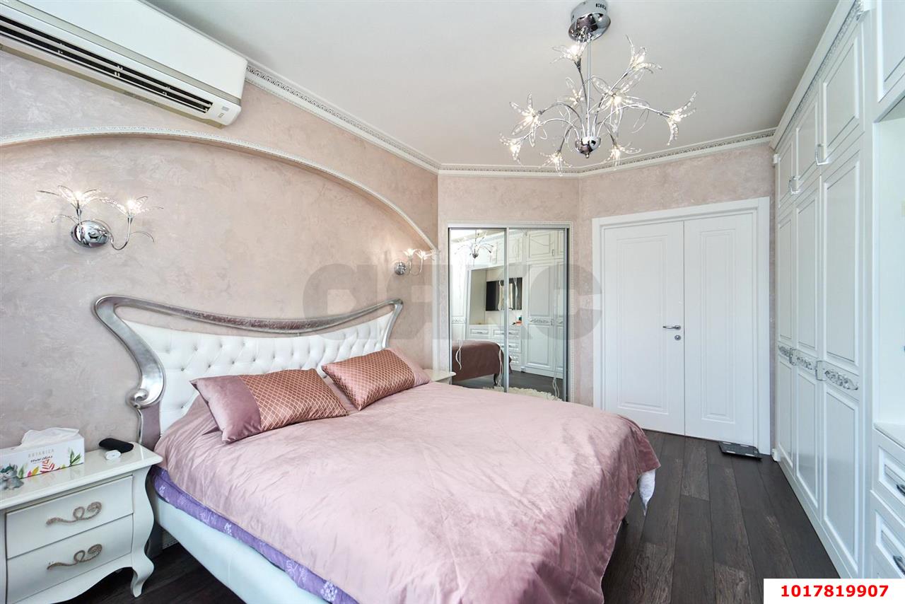 Фото №8: 3-комнатная квартира <span class="whitespace-nowrap">110 м²</span>, <span class="whitespace-nowrap">8/17 эт.</span> - Краснодар, Западный внутригородской округ, мкр. Центральный, ул. Кубанская набережная, 31/1