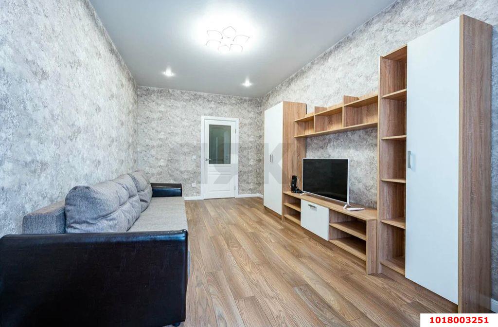 Фото №4: 1-комнатная квартира <span class="whitespace-nowrap">45 м²</span>, <span class="whitespace-nowrap">13/18 эт.</span> - Краснодар, Карасунский внутригородской округ, Хлопчато-бумажный Комбинат, мкр. жилой комплекс Элегант, ул. Старокубанская, 137к2