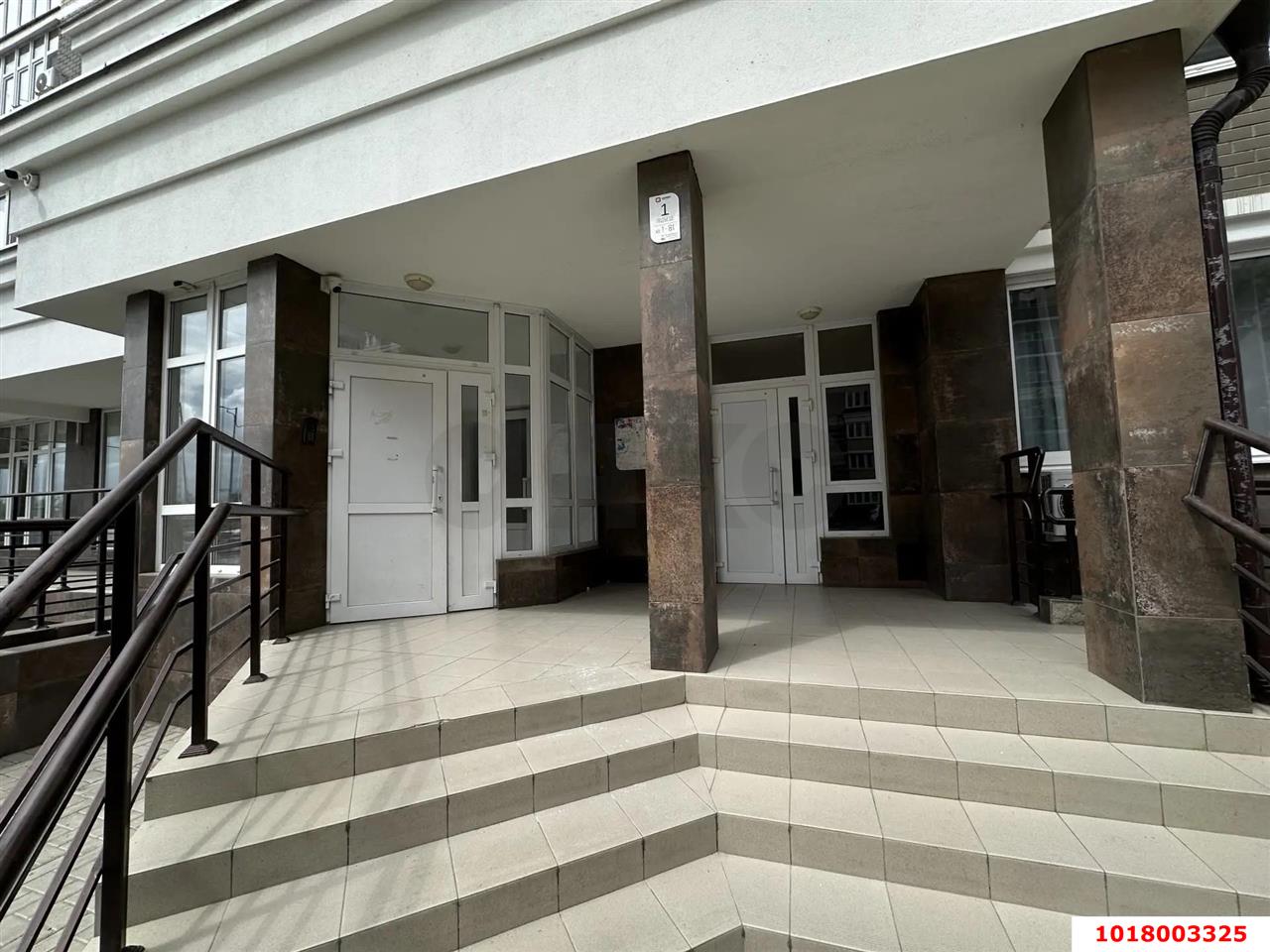 Фото №10: 1-комнатная квартира <span class="whitespace-nowrap">36 м²</span>, <span class="whitespace-nowrap">2/12 эт.</span> - Краснодар, Прикубанский внутригородской округ, мкр. ЖК Красная Площадь, ул. Конгрессная, 17