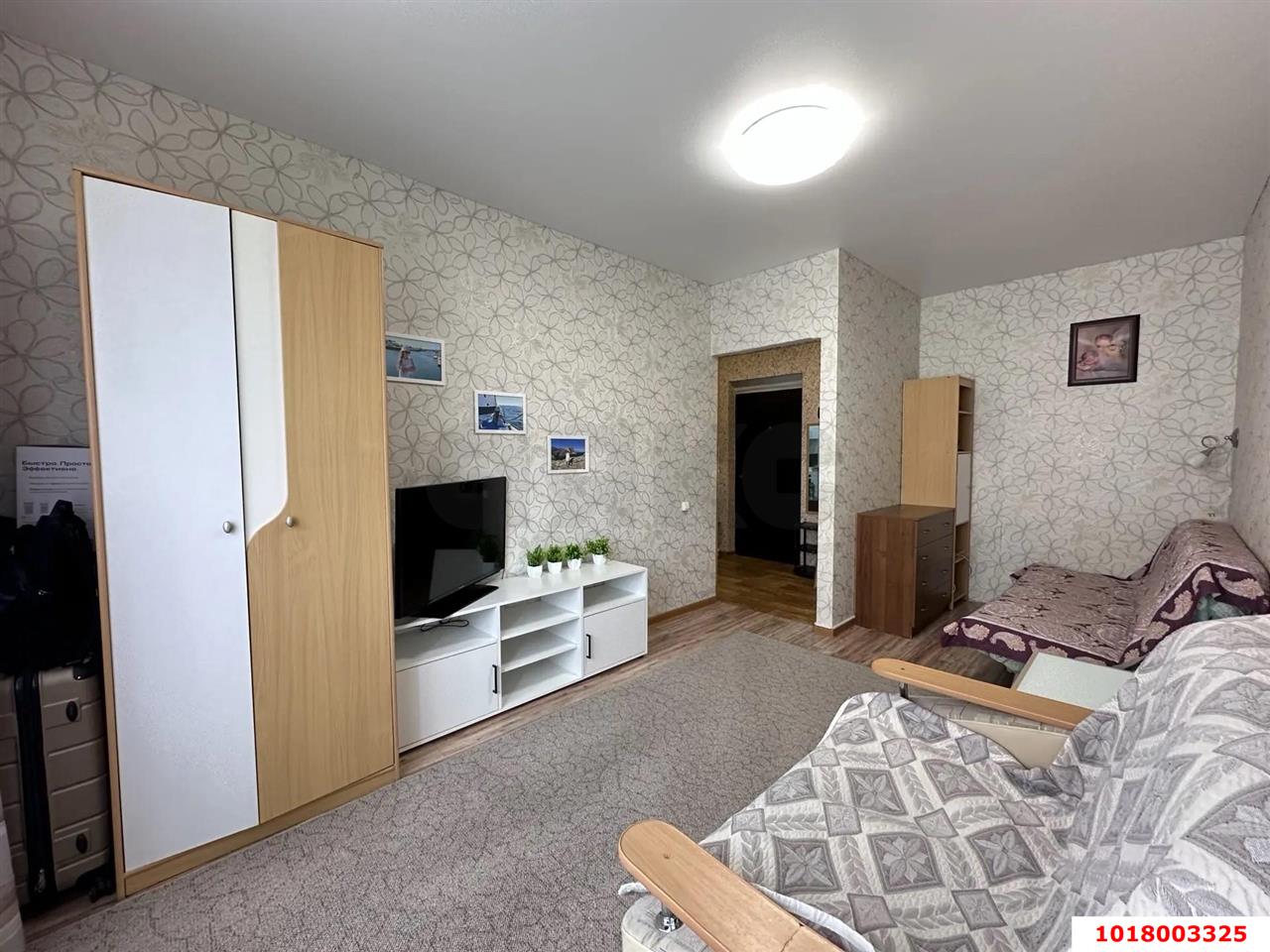 Фото №3: 1-комнатная квартира <span class="whitespace-nowrap">36 м²</span>, <span class="whitespace-nowrap">2/12 эт.</span> - Краснодар, Прикубанский внутригородской округ, мкр. ЖК Красная Площадь, ул. Конгрессная, 17