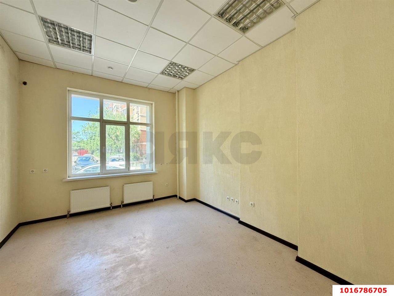 Фото №4: Офисное помещение <span class="whitespace-nowrap">368 м²</span>, <span class="whitespace-nowrap">1/17 эт.</span> - Краснодар, Западный внутригородской округ, Фестивальный, мкр. ЖК Аврора, ул. Гаражная, 67/2