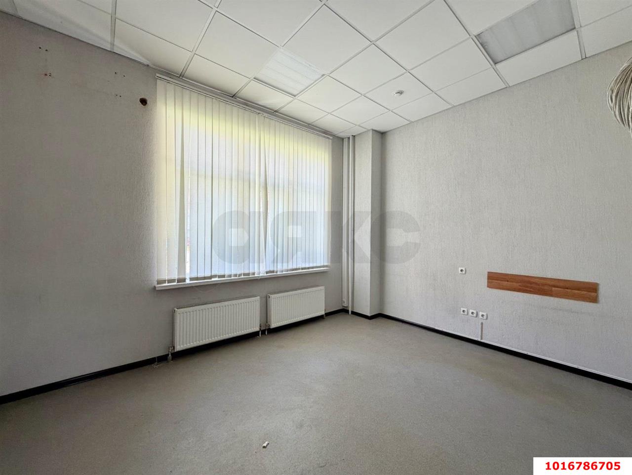 Фото №6: Офисное помещение <span class="whitespace-nowrap">368 м²</span>, <span class="whitespace-nowrap">1/17 эт.</span> - Краснодар, Западный внутригородской округ, Фестивальный, мкр. ЖК Аврора, ул. Гаражная, 67/2