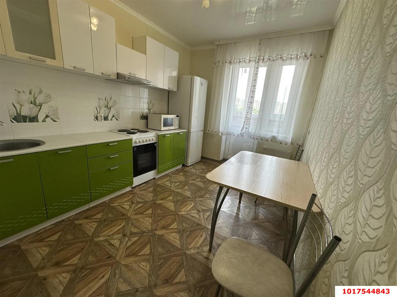 Фото №9: 1-комнатная квартира <span class="whitespace-nowrap">37 м²</span>, <span class="whitespace-nowrap">3/23 эт.</span> - Краснодар, Прикубанский внутригородской округ, мкр. Завод Измерительных Приборов, ул. Российская, 79