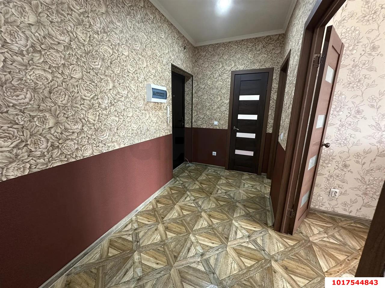 Фото №8: 1-комнатная квартира <span class="whitespace-nowrap">37 м²</span>, <span class="whitespace-nowrap">3/23 эт.</span> - Краснодар, Прикубанский внутригородской округ, мкр. Завод Измерительных Приборов, ул. Российская, 79