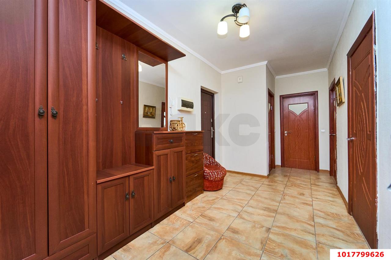 Фото №12: 2-комнатная квартира <span class="whitespace-nowrap">85 м²</span>, <span class="whitespace-nowrap">12/16 эт.</span> - Краснодар, Прикубанский внутригородской округ, мкр. Завод Измерительных Приборов, ул. Зиповская, 11
