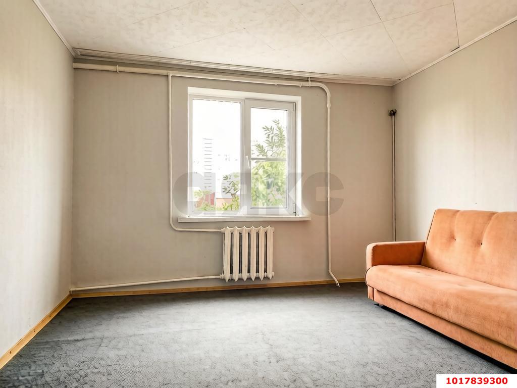 Фото №5: Дом <span class="whitespace-nowrap">146 м²</span> <span class="whitespace-nowrap">+ 4 сот.</span>, <span class="whitespace-nowrap">2 эт.</span> - Краснодар, Прикубанский внутригородской округ, Калинино, мкр. Завод Радиоизмерительных Приборов, ул. Карельская, 63