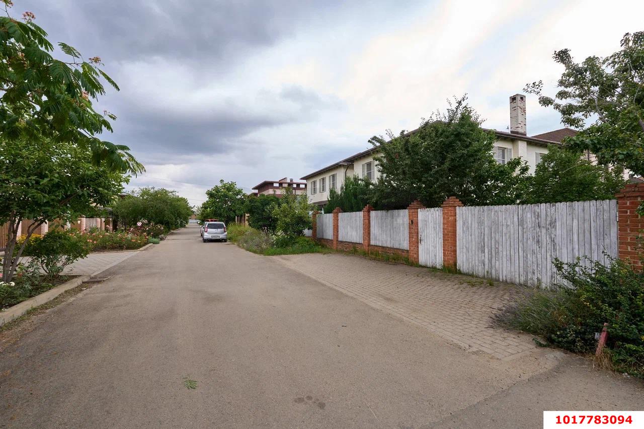Фото №23: Дом <span class="whitespace-nowrap">155 м²</span> <span class="whitespace-nowrap">+ 4 сот.</span>, <span class="whitespace-nowrap">2 эт.</span> - Краснодар, Прикубанский внутригородской округ, мкр. Северный, ул. Яблоновская, 7/1