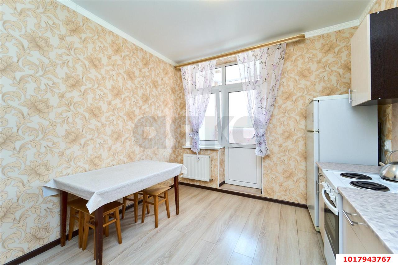 Фото №3: 1-комнатная квартира <span class="whitespace-nowrap">42 м²</span>, <span class="whitespace-nowrap">8/16 эт.</span> - Краснодар, Прикубанский внутригородской округ, Панорама, мкр. ЖК Севастопольский, ул. имени Жлобы, 139