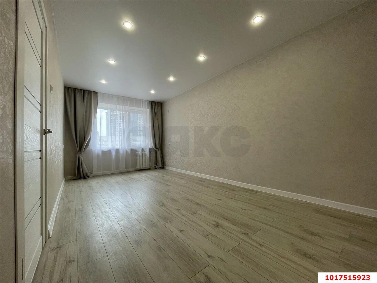 Фото №3: 1-комнатная квартира <span class="whitespace-nowrap">40 м²</span>, <span class="whitespace-nowrap">9/10 эт.</span> - Краснодар, Прикубанский внутригородской округ, Круглик, мкр. Школьный, ул. Школьная, 13/2