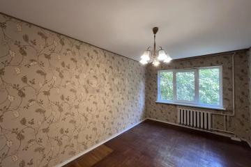 Фото №1: 3-комнатная квартира <span class="whitespace-nowrap">61 м²</span>, <span class="whitespace-nowrap">2/5 эт.</span> - Краснодар, мкр. Центральный, ул. Леваневского, 191