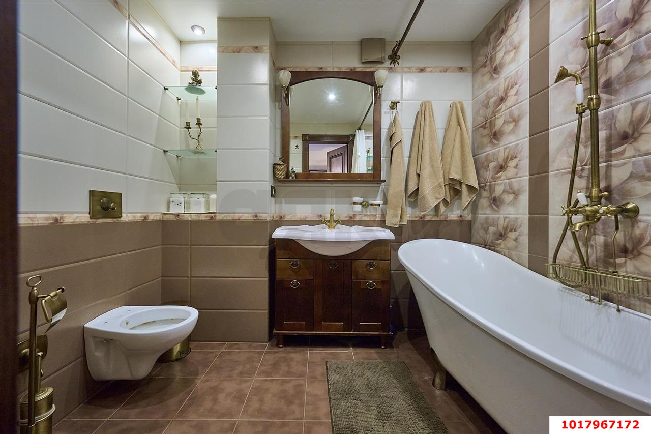 Фото №10: 4-комнатная квартира <span class="whitespace-nowrap">111 м²</span>, <span class="whitespace-nowrap">6/9 эт.</span> - Краснодар, Прикубанский внутригородской округ, мкр. 40 лет Победы, ул. имени 40-летия Победы, 52