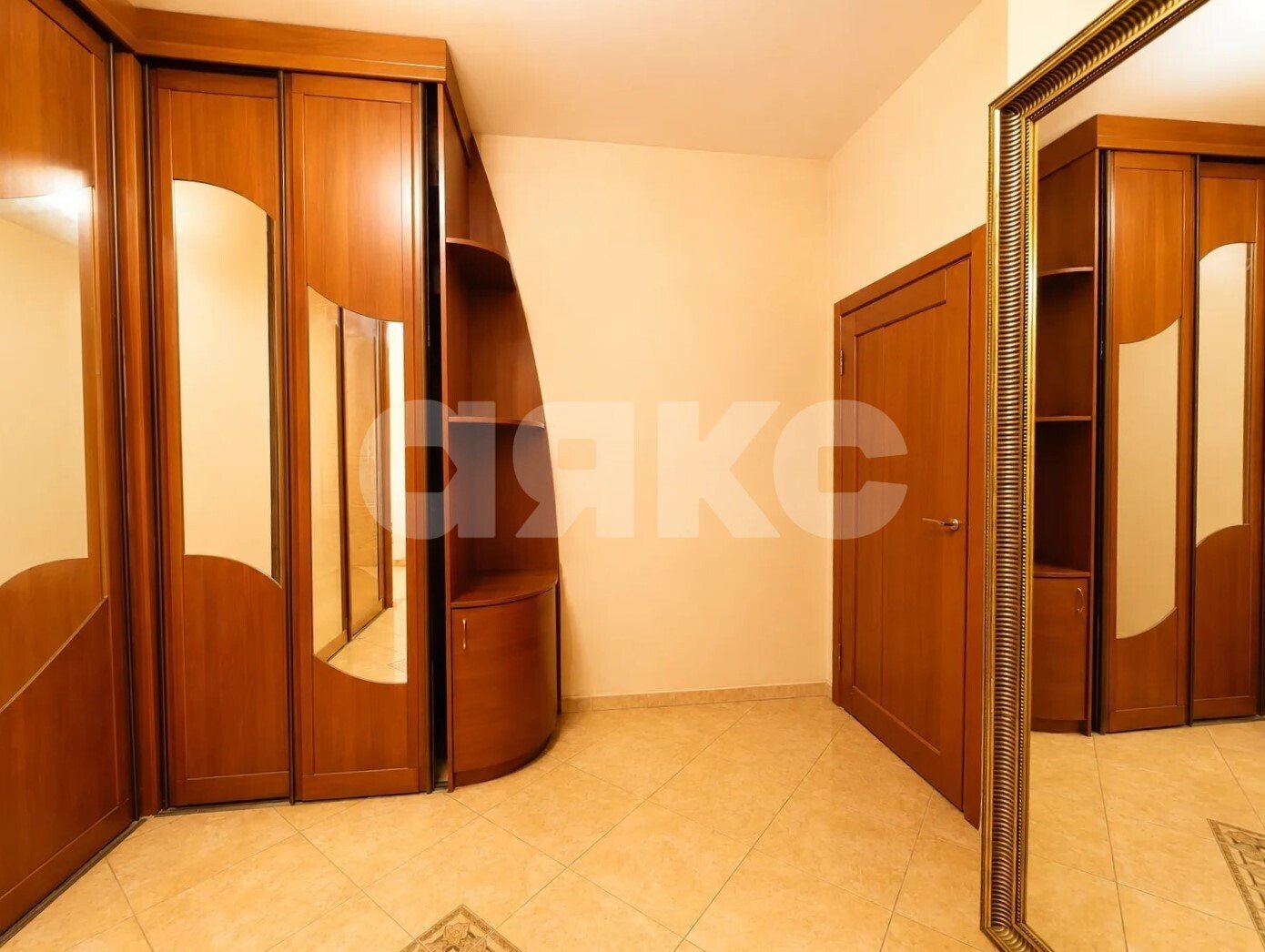 Фото №7: 3-комнатная квартира <span class="whitespace-nowrap">111 м²</span>, <span class="whitespace-nowrap">2/4 эт.</span> - Волгоград, Дзержинский, мкр. ЖК Семь Ветров, ул. Космонавтов, 36