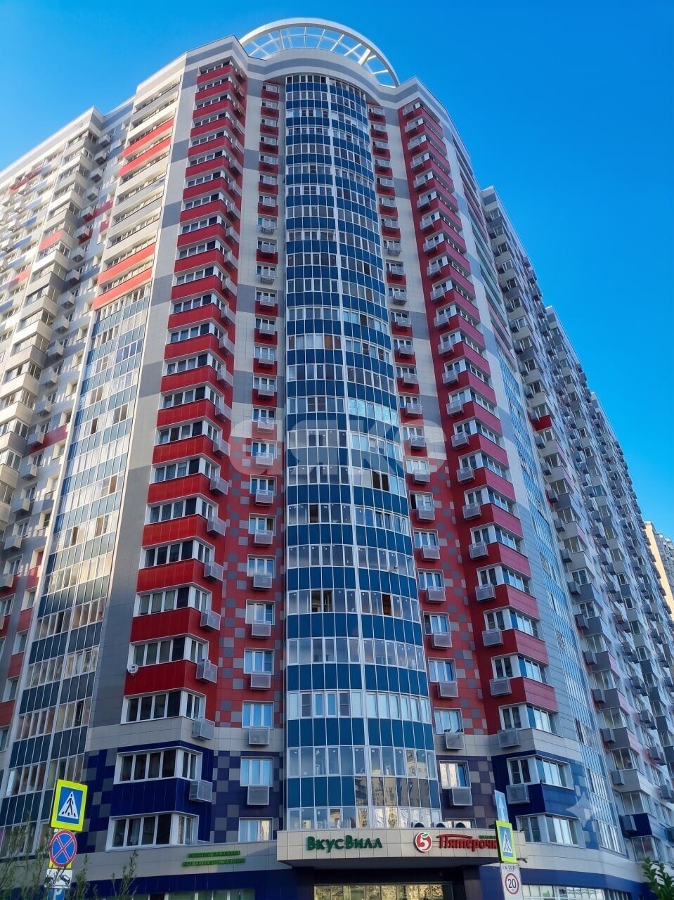 Фото №28: 1-комнатная квартира <span class="whitespace-nowrap">50 м²</span>, <span class="whitespace-nowrap">25/25 эт.</span> - Путилково, мкр. жилой комплекс Путилково, б-р Спасо-Тушинский, 2