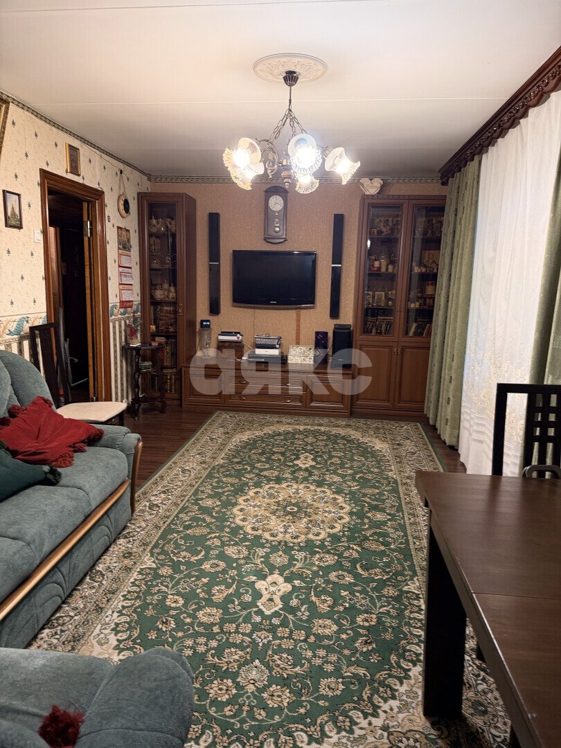 Фото №2: 3-комнатная квартира <span class="whitespace-nowrap">63 м²</span>, <span class="whitespace-nowrap">3/14 эт.</span> - Москва, ул. Красных Зорь, 55