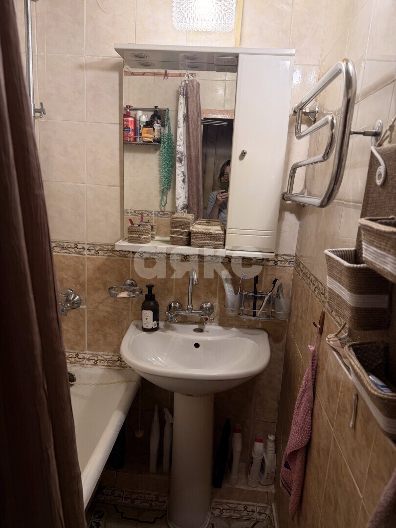 Фото №10: 3-комнатная квартира <span class="whitespace-nowrap">63 м²</span>, <span class="whitespace-nowrap">3/14 эт.</span> - Москва, ул. Красных Зорь, 55