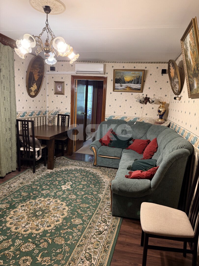 Фото №1: 3-комнатная квартира <span class="whitespace-nowrap">63 м²</span>, <span class="whitespace-nowrap">3/14 эт.</span> - Москва, ул. Красных Зорь, 55
