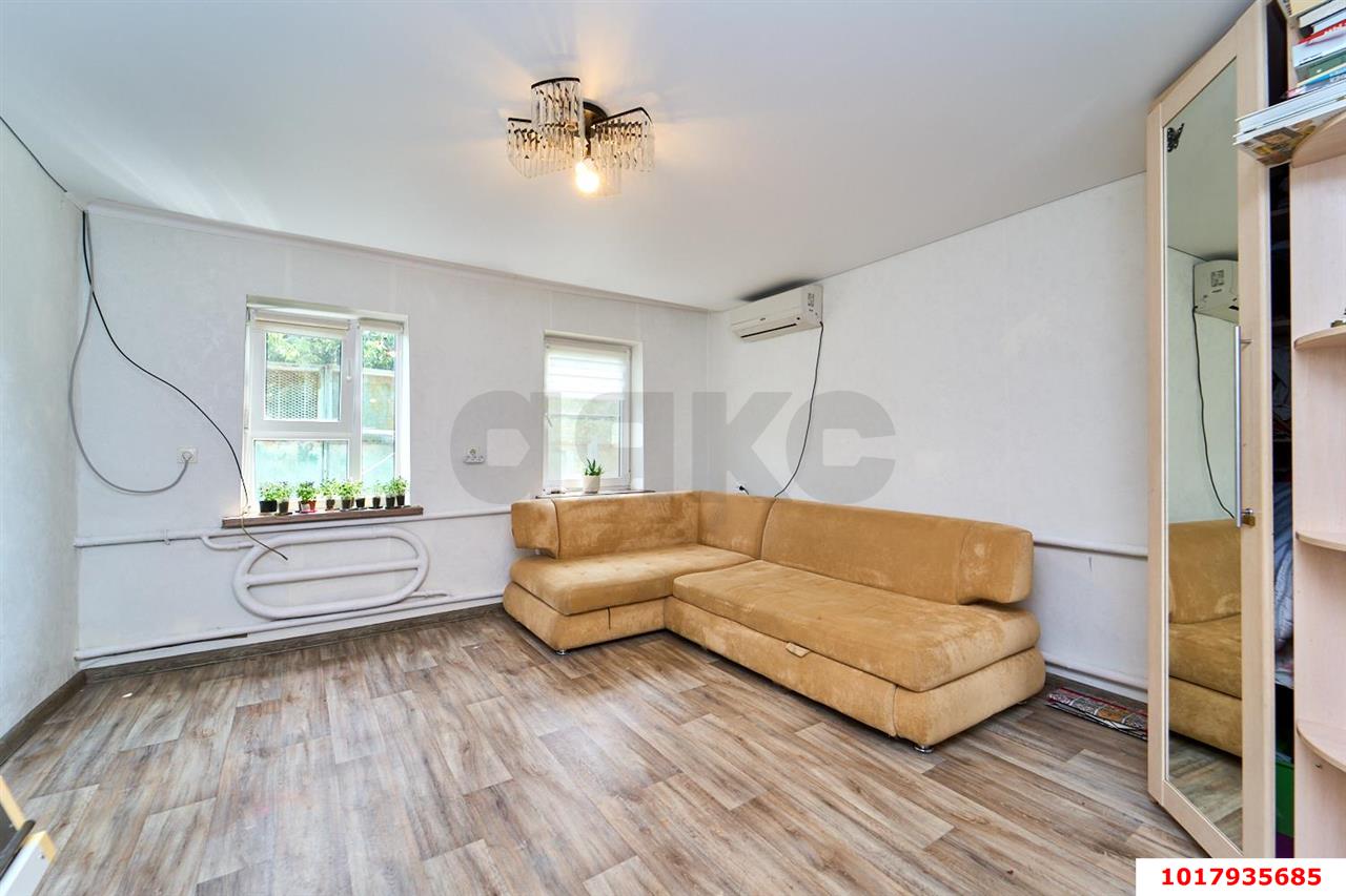 Фото №6: Дом <span class="whitespace-nowrap">43 м²</span> <span class="whitespace-nowrap">+ 3 сот.</span>, <span class="whitespace-nowrap">1 эт.</span> - Краснодар, Центральный внутригородской округ, мкр. Школьный, ул. Володи Головатого