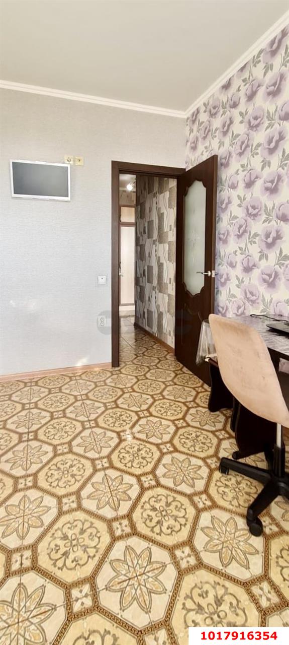 Фото №4: 1-комнатная квартира <span class="whitespace-nowrap">43 м²</span>, <span class="whitespace-nowrap">7/12 эт.</span> - Краснодар, Прикубанский внутригородской округ, Калинино, Завод Радиоизмерительных Приборов, мкр. ЖК Акварели-2, ул. Тепличная, 62/1к6