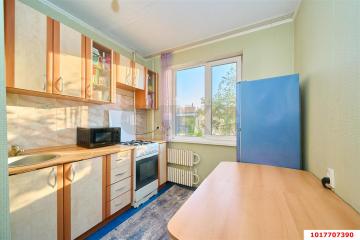 Фото №1: 1-комнатная квартира <span class="whitespace-nowrap">33 м²</span>, <span class="whitespace-nowrap">3/10 эт.</span> - Краснодар, мкр. Хлопчато-бумажный Комбинат, ул. Енисейская, 54