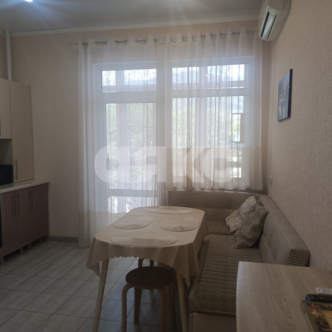 Фото №6: 1-комнатная квартира <span class="whitespace-nowrap">43 м²</span>, <span class="whitespace-nowrap">3/9 эт.</span> - Геленджик, мкр. Южный, ул. Прасковеевская, 21