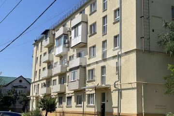 Фото №1: Студия <span class="whitespace-nowrap">17 м²</span>, <span class="whitespace-nowrap">4/5 эт.</span> - Мариуполь, р. Ильичёвский, ул. Карпинского, 76