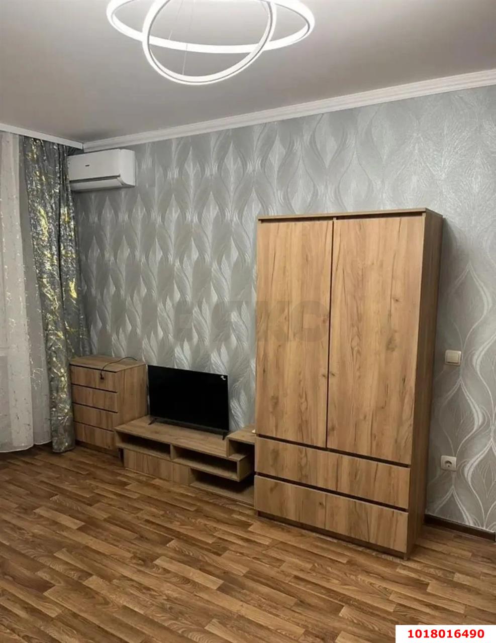 Фото №2: 1-комнатная квартира <span class="whitespace-nowrap">39 м²</span>, <span class="whitespace-nowrap">14/16 эт.</span> - Краснодар, Прикубанский внутригородской округ, мкр. Восточно-Кругликовский, ул. Генерала Трошева, 37