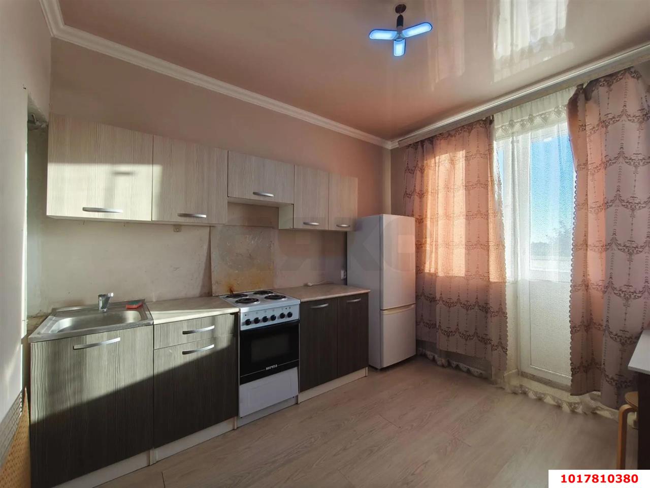 Фото №4: 1-комнатная квартира <span class="whitespace-nowrap">39 м²</span>, <span class="whitespace-nowrap">2/8 эт.</span> - Краснодар, Прикубанский внутригородской округ, Славянский, мкр. Светлоград, ул. Красных Партизан, 1/3к3