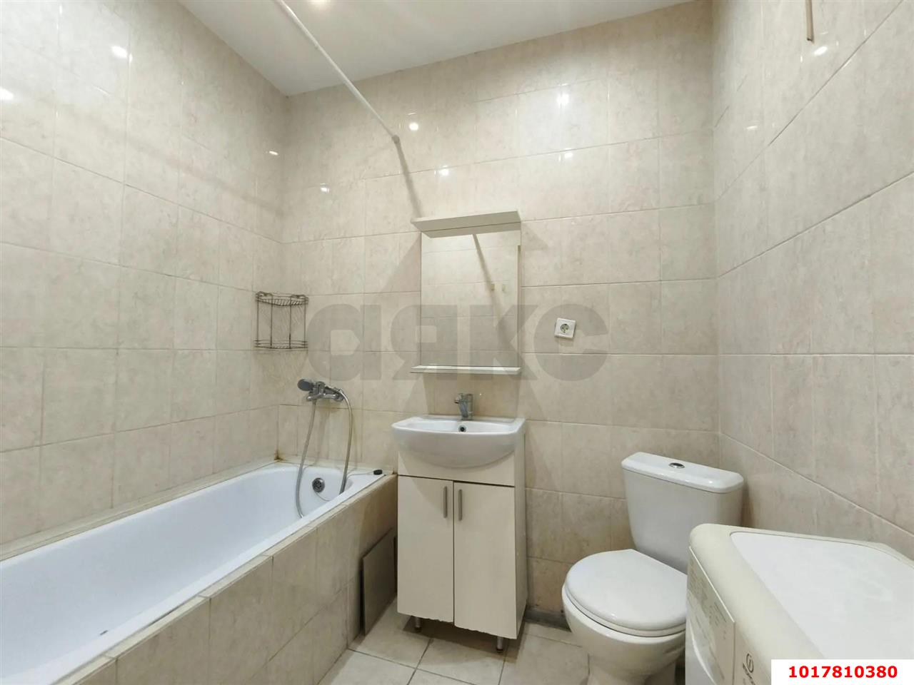 Фото №7: 1-комнатная квартира <span class="whitespace-nowrap">39 м²</span>, <span class="whitespace-nowrap">2/8 эт.</span> - Краснодар, Прикубанский внутригородской округ, Славянский, мкр. Светлоград, ул. Красных Партизан, 1/3к3