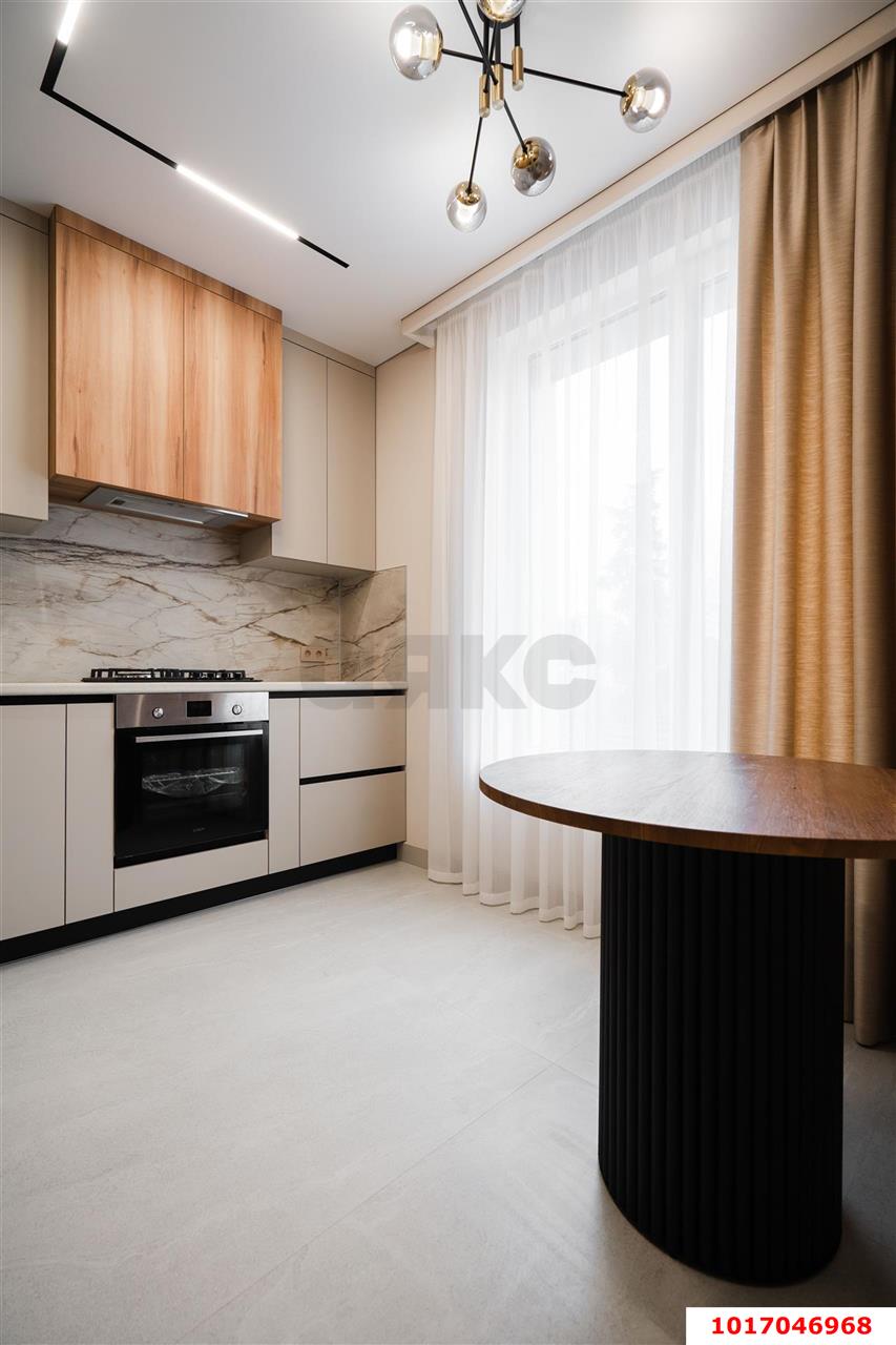 Фото №1: 2-комнатная квартира <span class="whitespace-nowrap">51 м²</span>, <span class="whitespace-nowrap">2/5 эт.</span> - Туапсе, ул. Клары Цеткин, 28