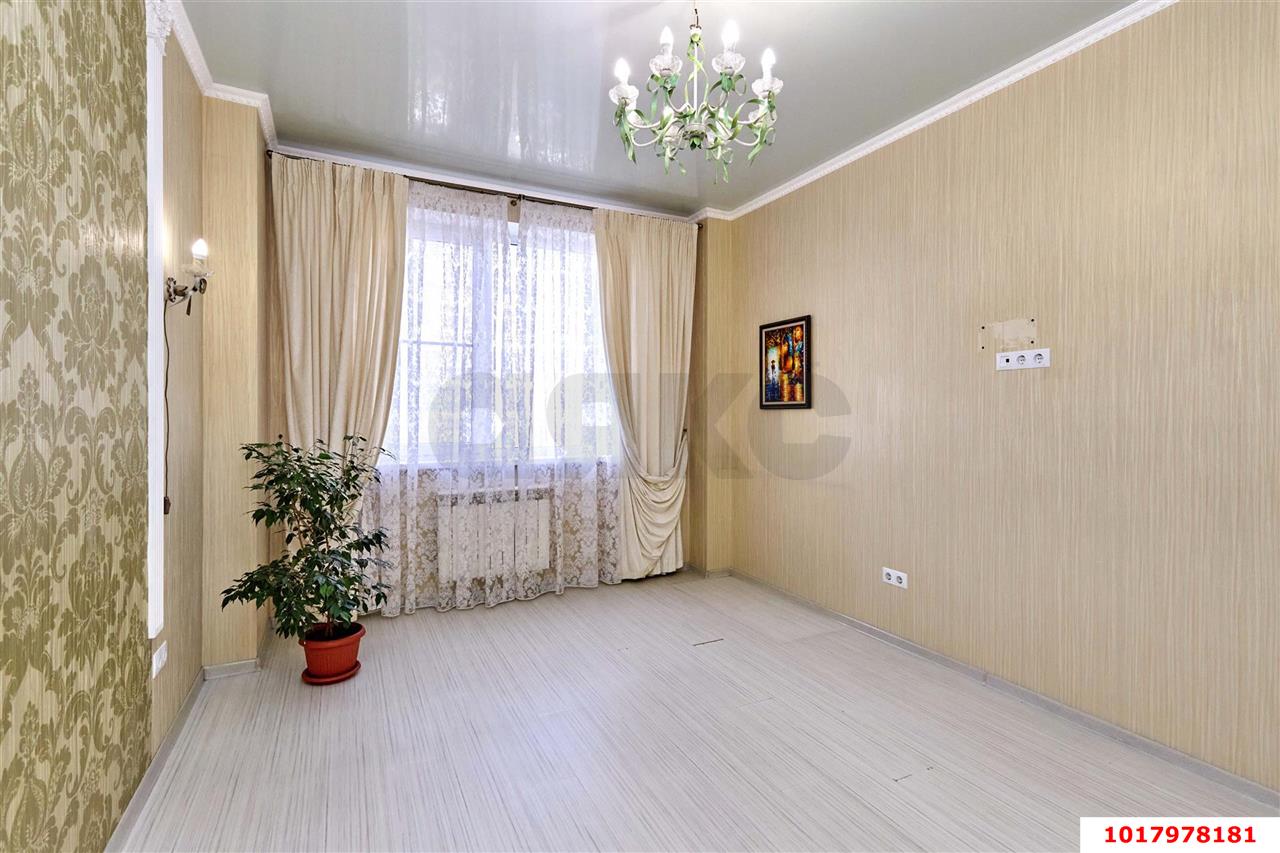 Фото №6: 3-комнатная квартира <span class="whitespace-nowrap">99 м²</span>, <span class="whitespace-nowrap">8/15 эт.</span> - Краснодар, Прикубанский внутригородской округ, Солнечный, мкр. Фестивальный, ул. Яна Полуяна, 43