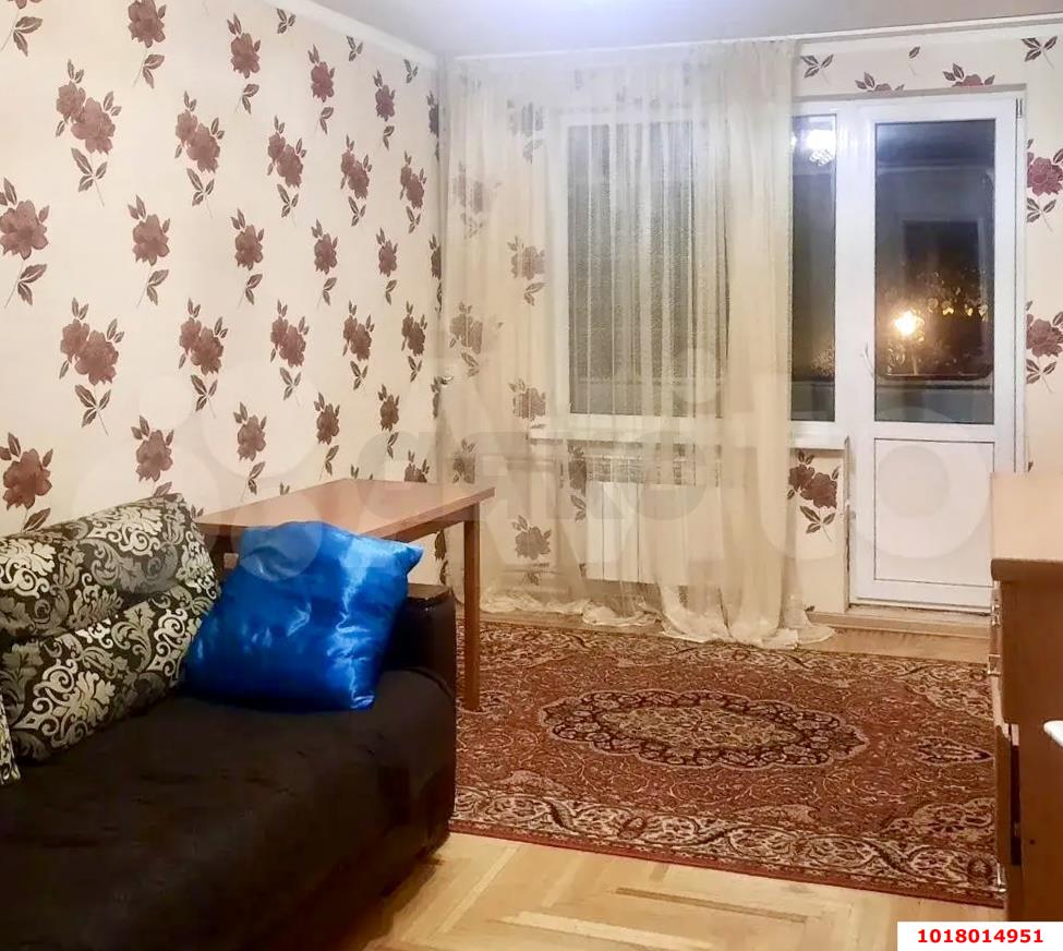 Фото №3: 3-комнатная квартира <span class="whitespace-nowrap">70 м²</span>, <span class="whitespace-nowrap">4/9 эт.</span> - Краснодар, Карасунский внутригородской округ, мкр. Комсомольский, ул. 30-й Иркутской Дивизии, 14