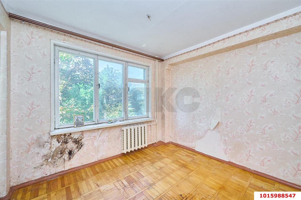 Фото №2: 3-комнатная квартира <span class="whitespace-nowrap">50 м²</span>, <span class="whitespace-nowrap">3/5 эт.</span> - Краснодар, Прикубанский внутригородской округ, мкр. Фестивальный, ул. Атарбекова, 21
