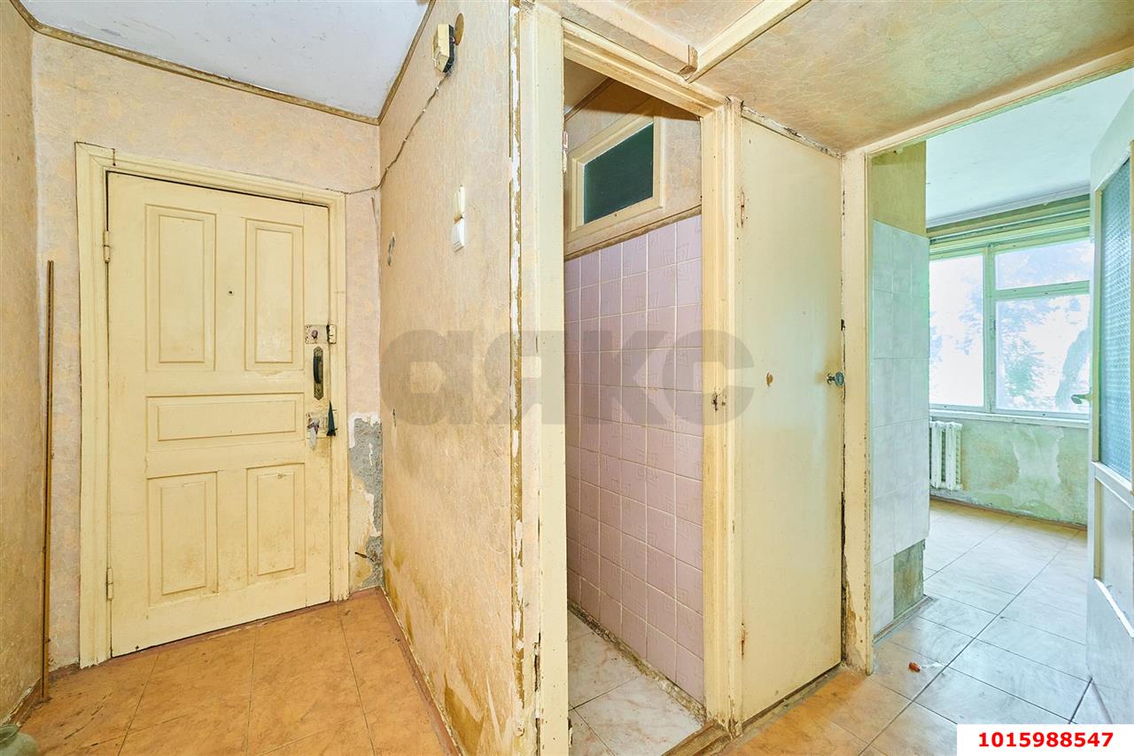 Фото №16: 3-комнатная квартира <span class="whitespace-nowrap">50 м²</span>, <span class="whitespace-nowrap">3/5 эт.</span> - Краснодар, Прикубанский внутригородской округ, мкр. Фестивальный, ул. Атарбекова, 21