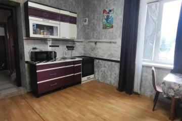 Фото №1: 4-комнатная квартира <span class="whitespace-nowrap">71 м²</span>, <span class="whitespace-nowrap">2/2 эт.</span> - Краснодар, мкр. Центральный, ул. Ленина, 24
