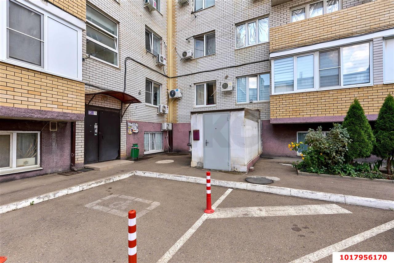 Фото №4: Студия <span class="whitespace-nowrap">42 м²</span>, <span class="whitespace-nowrap">1/4 эт.</span> - Краснодар, мкр. Прикубанский внутригородской округ, ул. имени Ивана Лотышева, 5