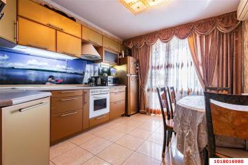 Фото №1: 3-комнатная квартира <span class="whitespace-nowrap">89 м²</span>, <span class="whitespace-nowrap">5/10 эт.</span> - Краснодар, мкр. Фестивальный, ул. Воровского, 180